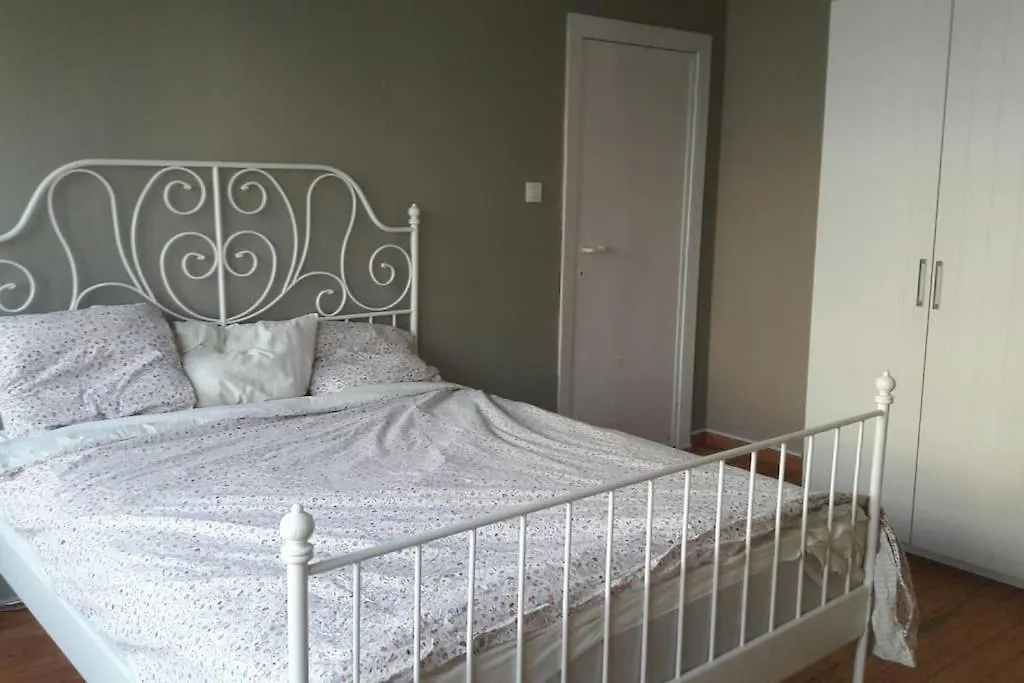 Charming House With 3 Bedrooms & Terrace 10 Minutes From City Centre 安特卫普 0*,  比利时